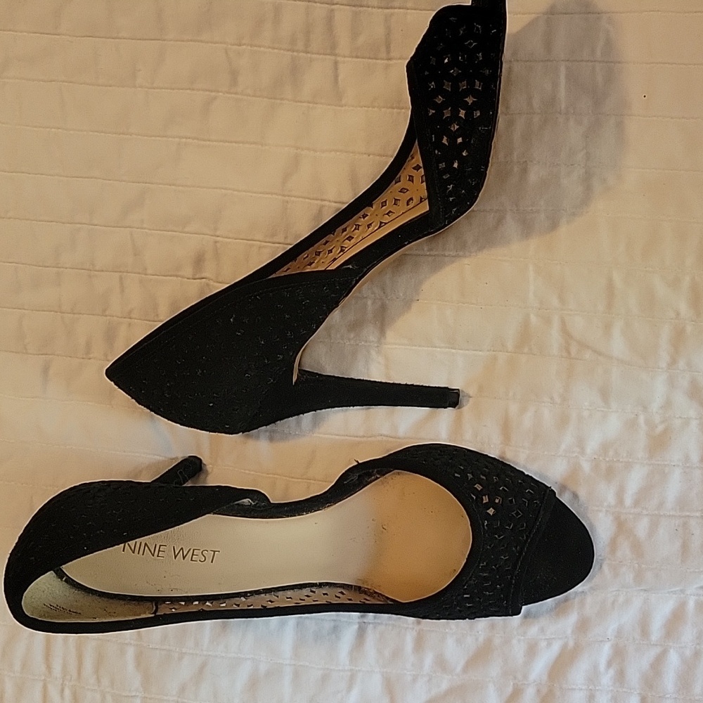 Nine West Laser Cut Peeptoe Heels
